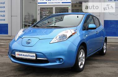 Хэтчбек Nissan Leaf 2013 в Киеве