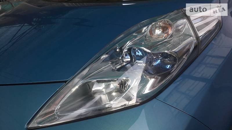 Хетчбек Nissan Leaf 2011 в Кривому Розі