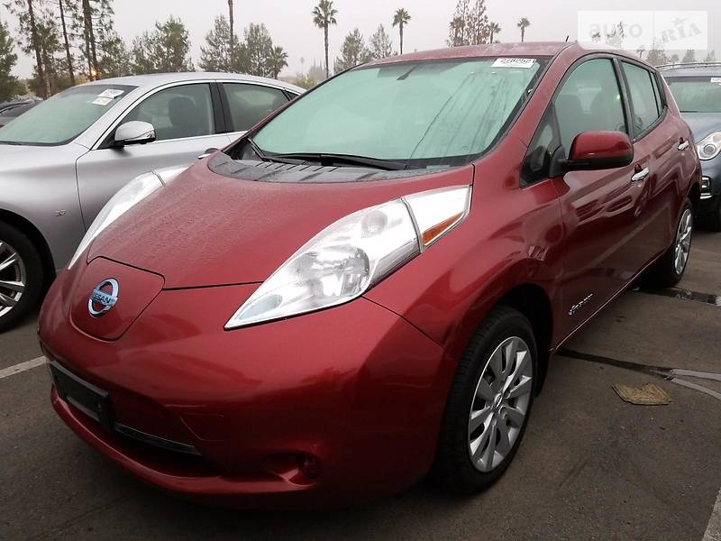 Хэтчбек Nissan Leaf 2014 в Киеве