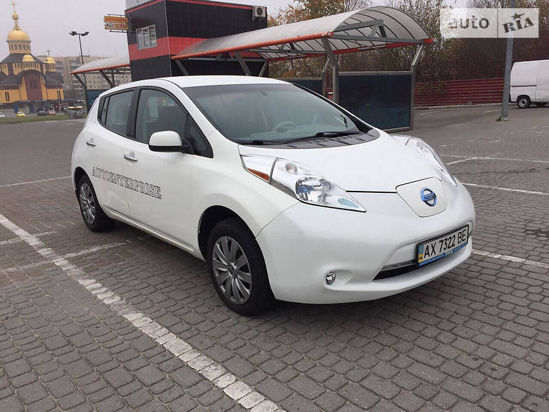 Хэтчбек Nissan Leaf 2013 в Киеве