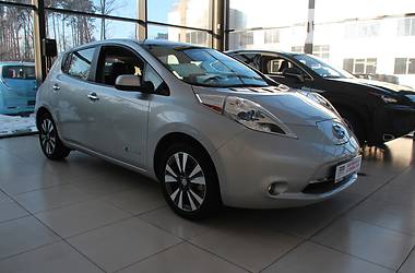 Хэтчбек Nissan Leaf 2015 в Киеве