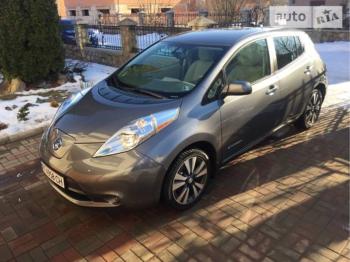 Хэтчбек Nissan Leaf 2016 в Ивано-Франковске