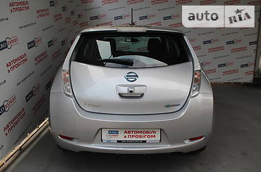 Хэтчбек Nissan Leaf 2015 в Киеве