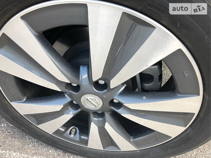 Хетчбек Nissan Leaf 2015 в Києві фото 16 Хетчбек Nissan Leaf 2015 в Києві