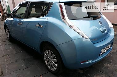 Хетчбек Nissan Leaf 2015 в Івано-Франківську