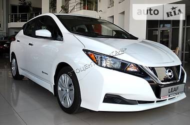Хетчбек Nissan Leaf 2018 в 
