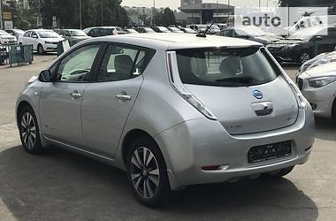 Хетчбек Nissan Leaf 2014 в Запоріжжі