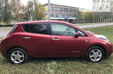 Хэтчбек Nissan Leaf 2012 в Славянске
