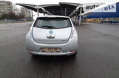 Хэтчбек Nissan Leaf 2012 в Львове