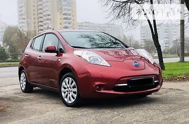 Хэтчбек Nissan Leaf 2013 в Запорожье