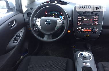 Хэтчбек Nissan Leaf 2015 в Днепре