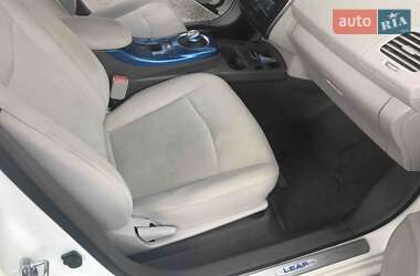 Хетчбек Nissan Leaf 2011 в Миколаєві