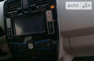 Хетчбек Nissan Leaf 2012 в 