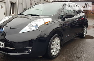 Хетчбек Nissan Leaf 2013 в 
