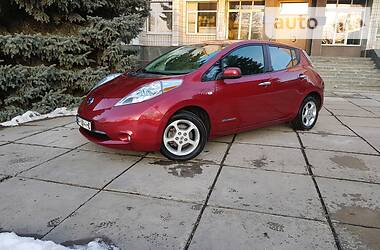 Хетчбек Nissan Leaf 2012 в 
