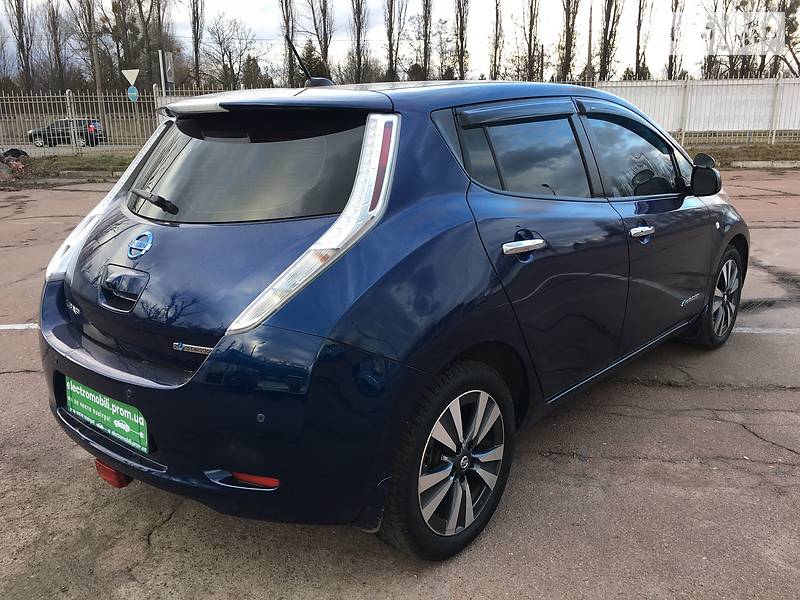 Хетчбек Nissan Leaf 2016 в Києві