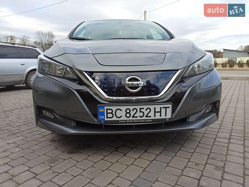 Хетчбек Nissan Leaf 2018 в Шептицькому