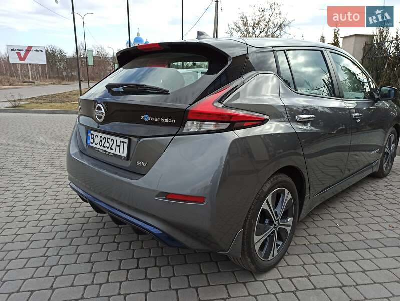 Хетчбек Nissan Leaf 2018 в Шептицькому