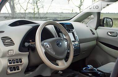 Хэтчбек Nissan Leaf 2014 в Херсоне