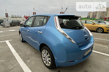 Хэтчбек Nissan Leaf 2013 в Киеве