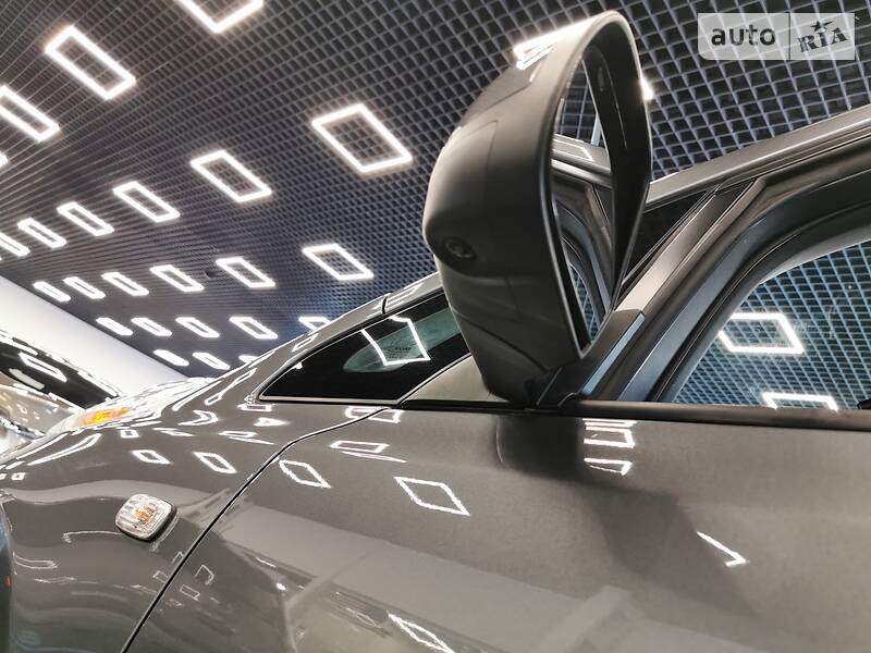 Хетчбек Nissan Leaf 2014 в Одесі