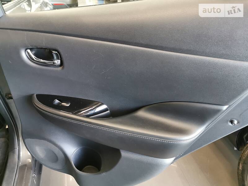 Хетчбек Nissan Leaf 2014 в Одесі