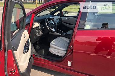 Хетчбек Nissan Leaf 2018 в 