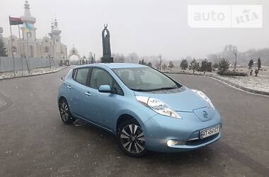 Хэтчбек Nissan Leaf 2014 в Львове