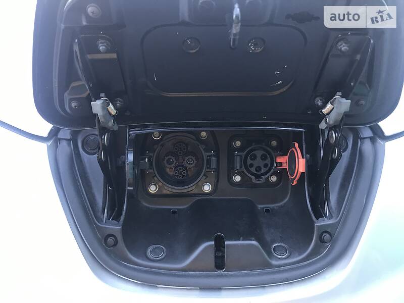 Хетчбек Nissan Leaf 2012 в Миколаєві фото 13 Хетчбек Nissan Leaf 2012 в Миколаєві