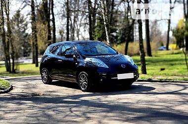 Хетчбек Nissan Leaf 2016 в 