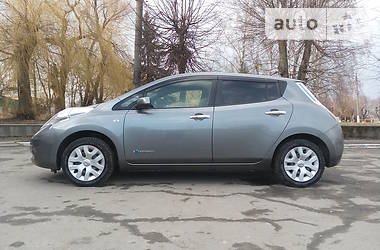 Універсал Nissan Leaf 2013 в 