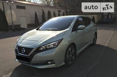 Хэтчбек Nissan Leaf 2018 в Одессе