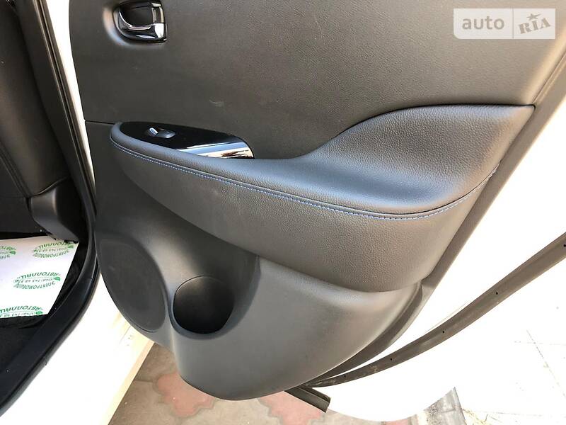 Хетчбек Nissan Leaf 2018 в Одесі