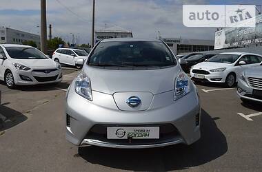 Хэтчбек Nissan Leaf 2014 в Киеве