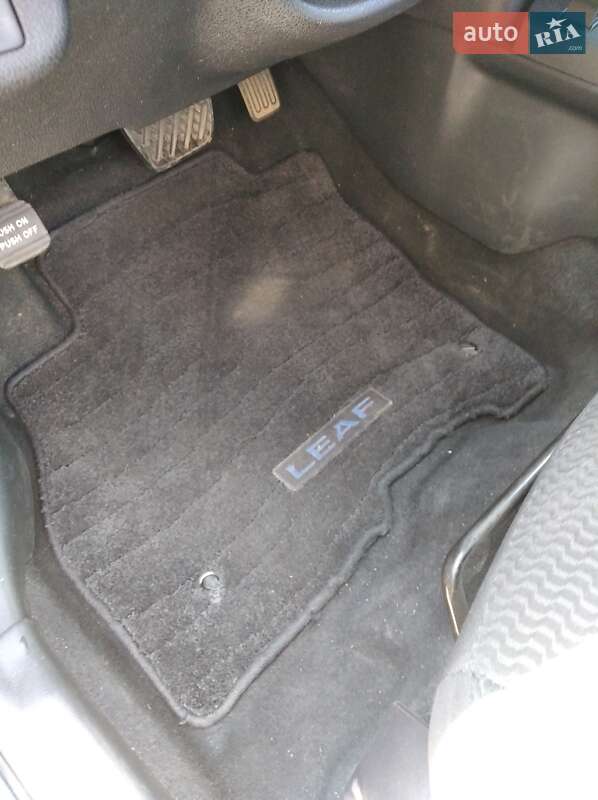 Хэтчбек Nissan Leaf 2015 в Днепре фото 18 Хэтчбек Nissan Leaf 2015 в Днепре