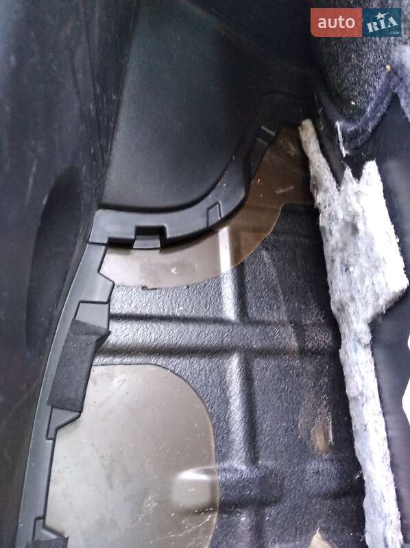 Хэтчбек Nissan Leaf 2015 в Днепре фото 37 Хэтчбек Nissan Leaf 2015 в Днепре