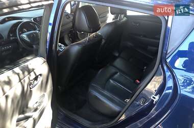 Хэтчбек Nissan Leaf 2016 в Киеве