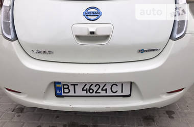 Хэтчбек Nissan Leaf 2012 в Херсоне