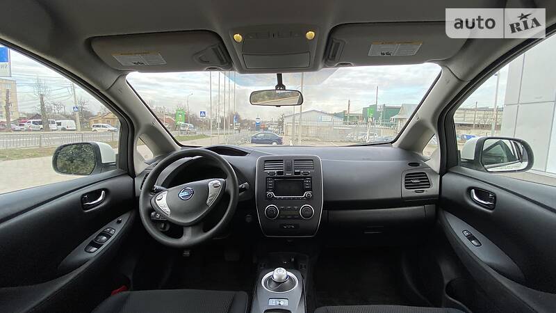 Хетчбек Nissan Leaf 2016 в Києві