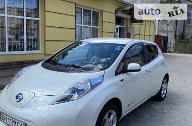 Хетчбек Nissan Leaf 2011 в Одесі