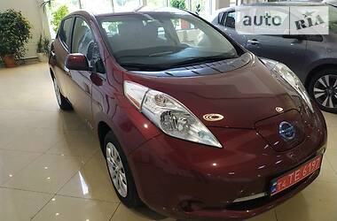Хетчбек Nissan Leaf 2017 в 