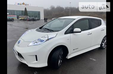 Хэтчбек Nissan Leaf 2014 в Бердянске