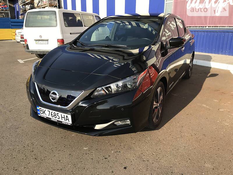 Хэтчбек Nissan Leaf 2018 в Ровно