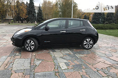 Хэтчбек Nissan Leaf 2014 в Кременчуге
