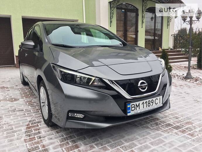 Хэтчбек Nissan Leaf 2019 в Киеве