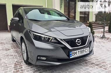 Хэтчбек Nissan Leaf 2019 в Киеве