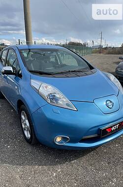 Хэтчбек Nissan Leaf 2013 в Тернополе