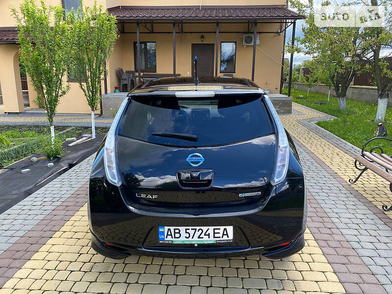 Ліфтбек Nissan Leaf 2011 в Вінниці