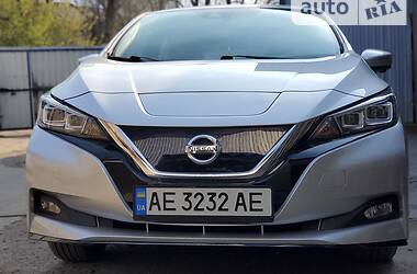 Хэтчбек Nissan Leaf 2020 в Кривом Роге