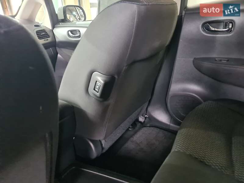 Хэтчбек Nissan Leaf 2014 в Одессе